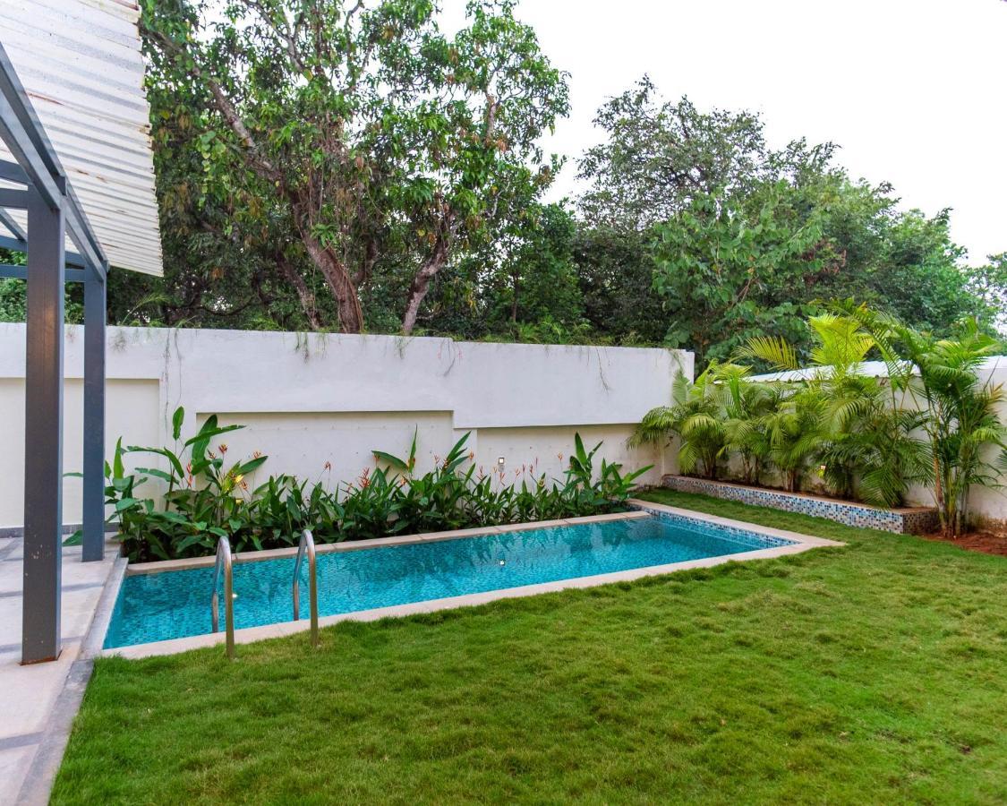 Ayan Villas With Private Pool Siolim Exterior foto